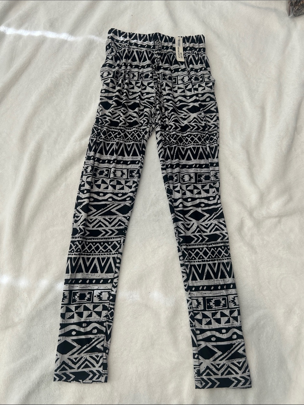 Black and White Drawstring Printed Pants